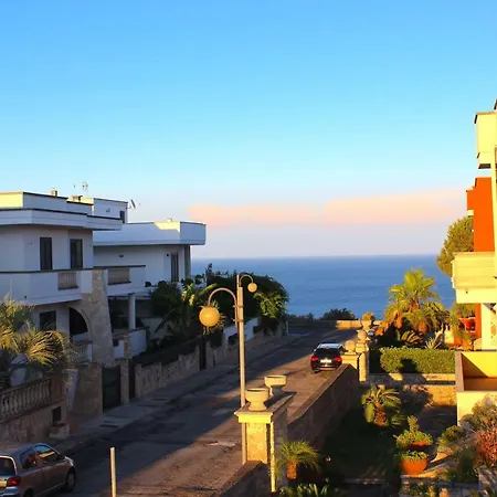 Barone 3* Castro (Lecce)